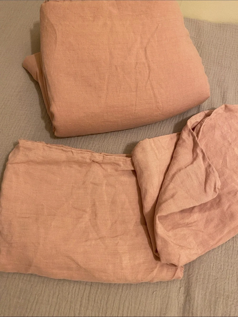 Quince Pink Linen Full /Queen. Duvet Cover & 2 Standard pillowcases. Set